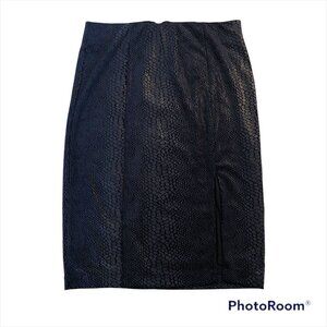 NWOT Guess Pencil Skirt Navy Blue with Shinny Snake Skin Print with Black lining
